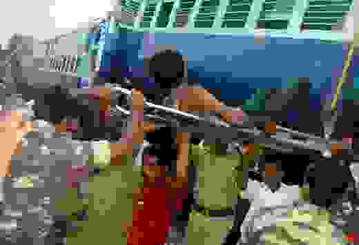 Hampi train accident1